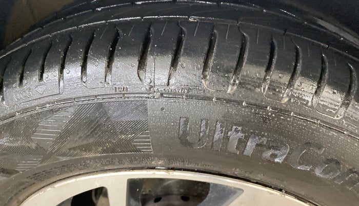 2020 Volkswagen Polo COMFORTLINE PLUS 1.0L MPI, Petrol, Manual, 54,210 km, Right Front Tyre Tread