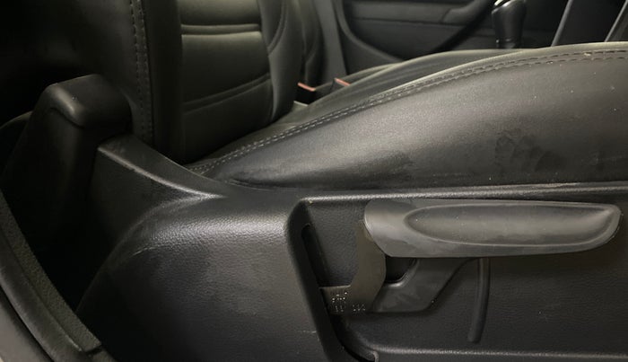 2020 Volkswagen Polo COMFORTLINE PLUS 1.0L MPI, Petrol, Manual, 54,210 km, Driver Side Adjustment Panel