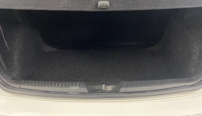 2020 Volkswagen Polo COMFORTLINE PLUS 1.0L MPI, Petrol, Manual, 54,210 km, Boot Inside