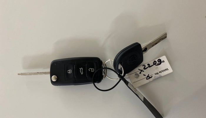 2020 Volkswagen Polo COMFORTLINE PLUS 1.0L MPI, Petrol, Manual, 54,210 km, Key Close Up