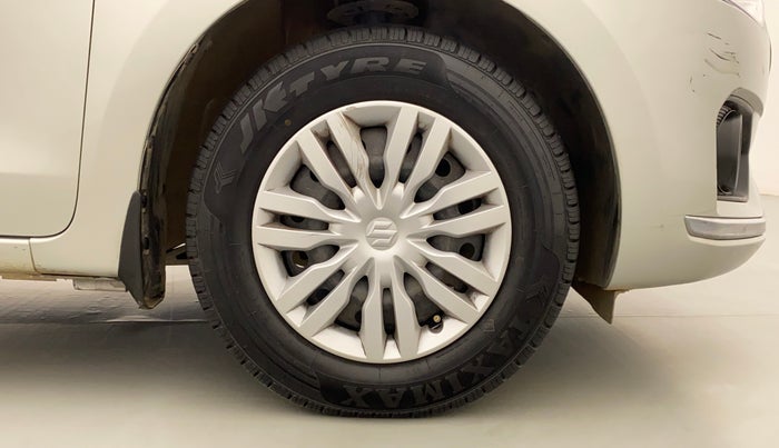 2017 Maruti Dzire VDI AMT, Diesel, Automatic, 1,12,566 km, Right Front Wheel