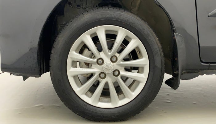 2011 Toyota Etios V, Petrol, Manual, 21,291 km, Left Front Wheel