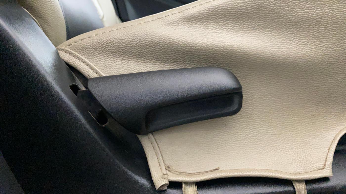 2018 Maruti Celerio X VXI (O), CNG, Manual, 50 km, Driver Side Adjustment Panel
