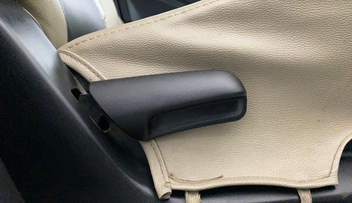 2018 Maruti Celerio X VXI (O), CNG, Manual, 1,45,882 km, Driver Side Adjustment Panel