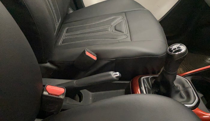 2018 Maruti IGNIS DELTA 1.2, Petrol, Manual, 35,480 km, Gear Lever