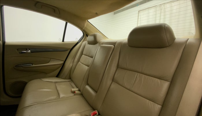 2012 Honda City 1.5L I-VTEC V AT SUNROOF, CNG, Automatic, 83,570 km, Right Side Rear Door Cabin