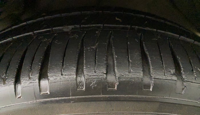 2012 Honda City 1.5L I-VTEC V AT SUNROOF, CNG, Automatic, 83,570 km, Left Front Tyre Tread
