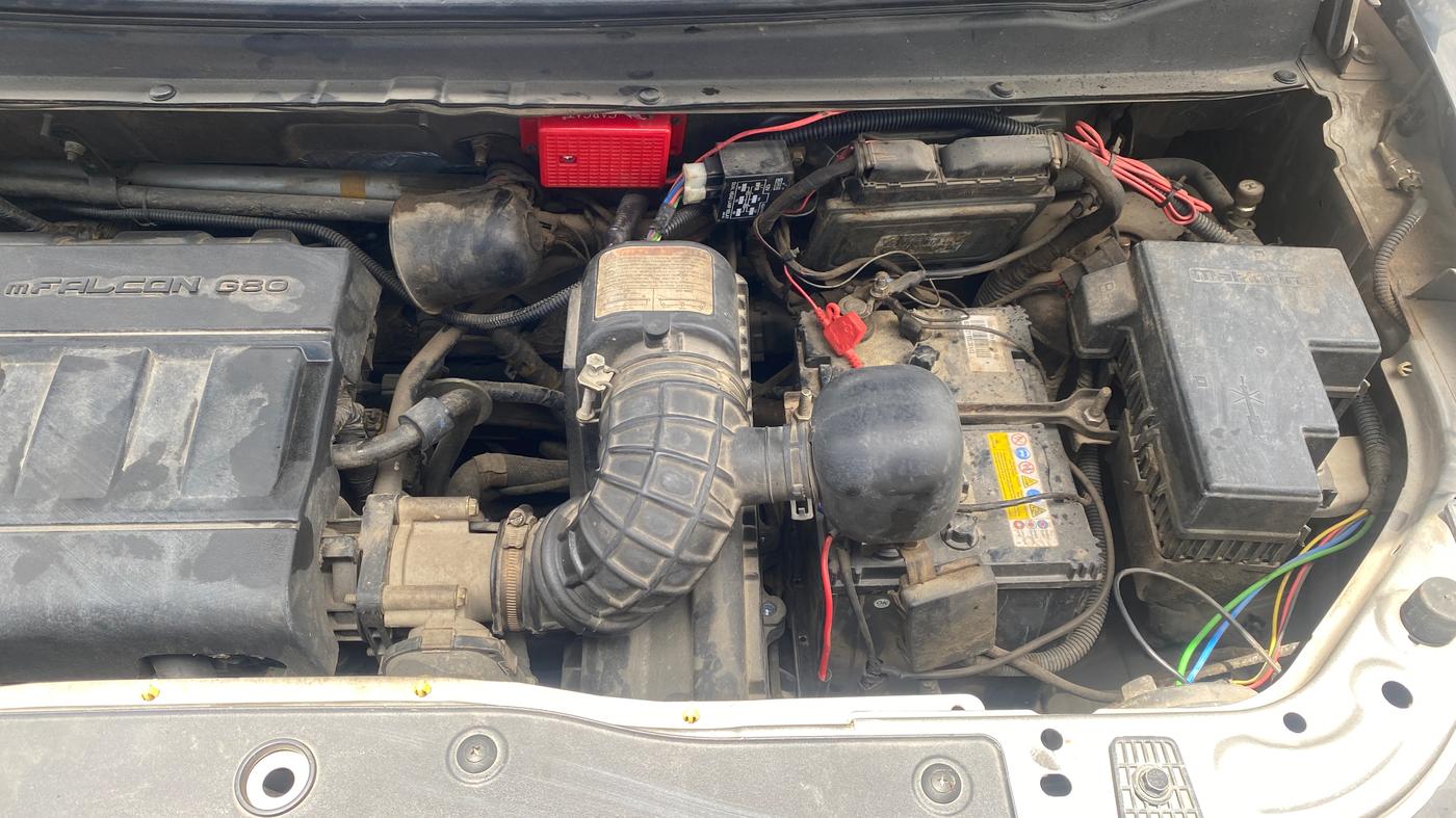 2018 Mahindra KUV 100 NXT K2 P 6 STR, Petrol, Manual, 45,966 km, Engine View - Left