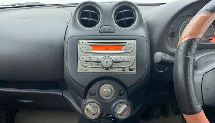 2017 Nissan Micra Active XV S, Petrol, Manual, 69,965 km, Air Conditioner
