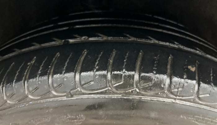 2015 Ford Ecosport TITANIUM 1.5L PETROL, Petrol, Manual, 77,577 km, Right Rear Tyre Tread