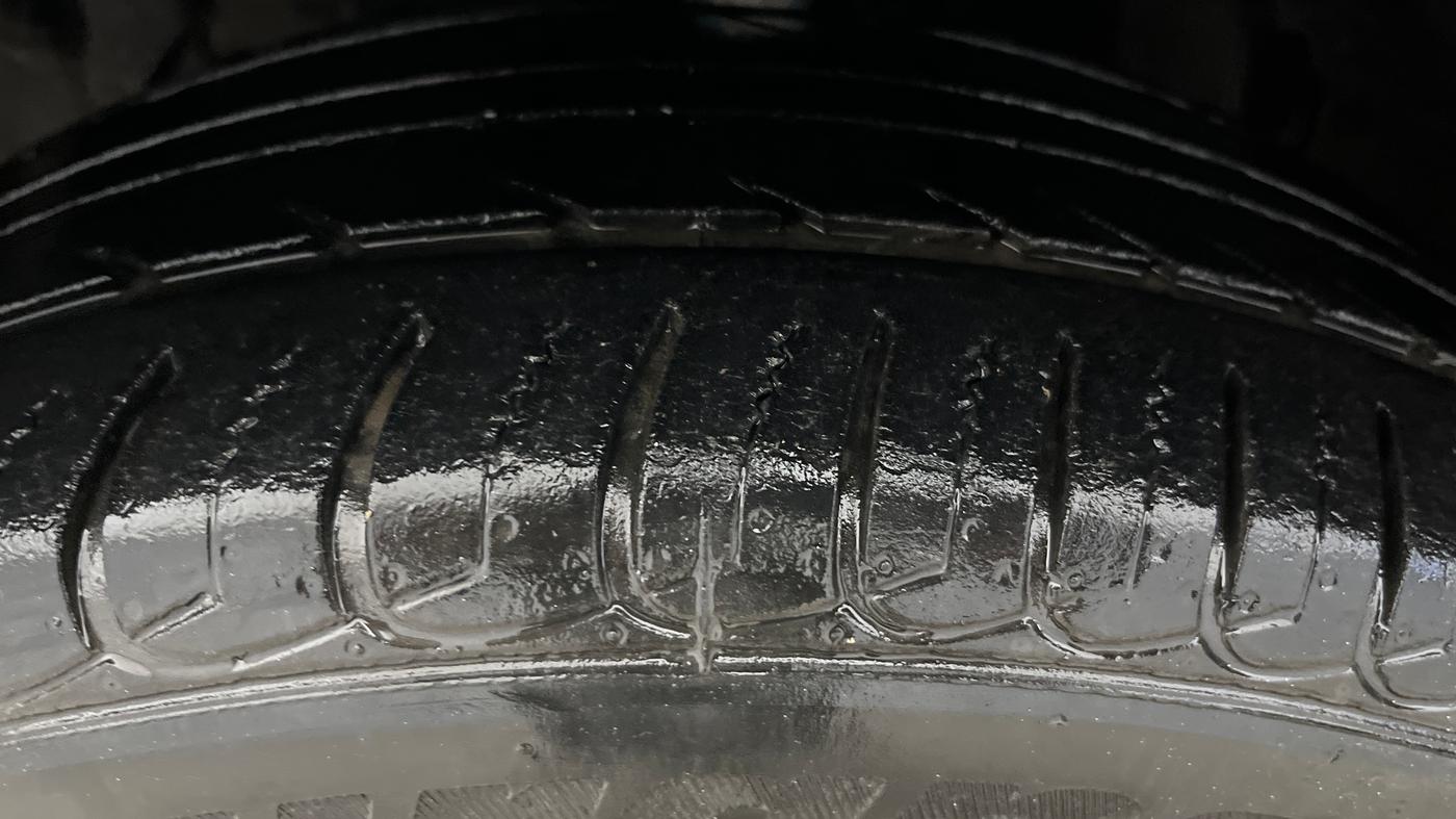 2015 Ford Ecosport TITANIUM 1.5L PETROL, Petrol, Manual, 77,521 km, Left Front Tyre Tread