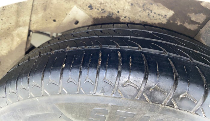 2014 Maruti Celerio VXI AMT, Petrol, Automatic, 63,255 km, Left Rear Tyre Tread
