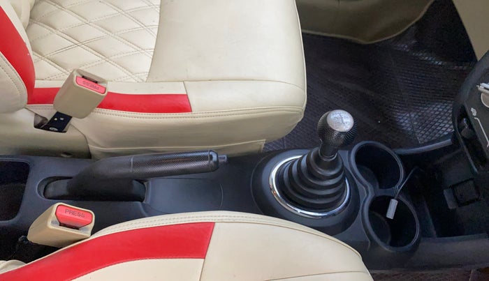 2015 Honda Amaze 1.5L I-DTEC S, Diesel, Manual, 79,018 km, Gear Lever