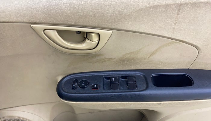 2015 Honda Amaze 1.5L I-DTEC S, Diesel, Manual, 79,018 km, Driver Side Door Panels Control
