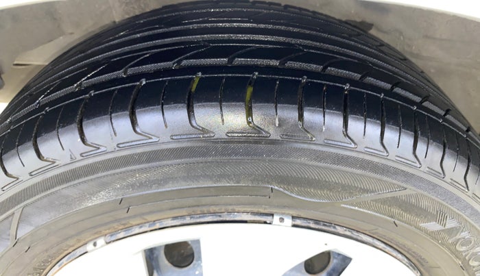 2015 Honda Amaze 1.5L I-DTEC S, Diesel, Manual, 79,018 km, Right Rear Tyre Tread