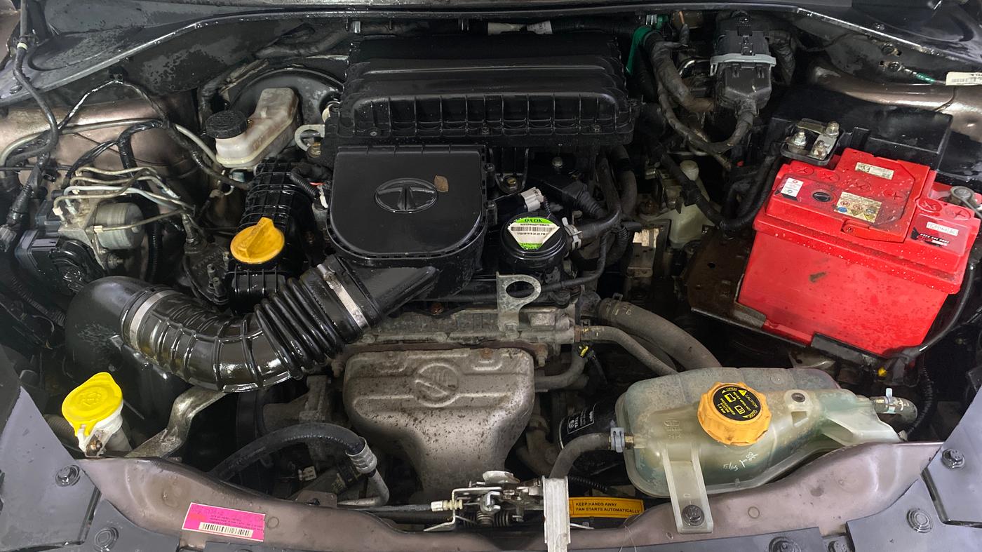2019 Tata Tiago XZA PLUS PETROL, Petrol, Automatic, 29,717 km, Engine View