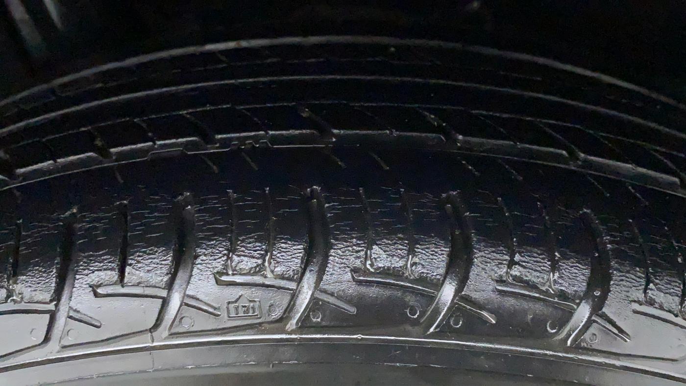 2018 Maruti Baleno DELTA 1.2 K12, Petrol, Manual, 37,422 km, Left Front Tyre Tread