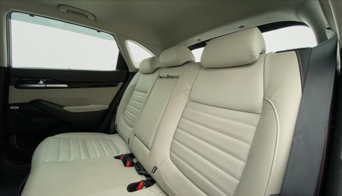 2019 KIA SELTOS GTX + AT PETROL, Petrol, Automatic, 19,538 km, Right Side Rear Door Cabin