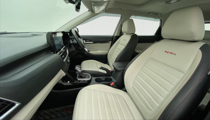 2019 KIA SELTOS GTX + AT PETROL, Petrol, Automatic, 19,538 km, Right Side Front Door Cabin