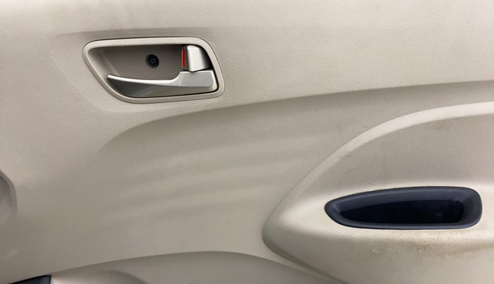 2018 Hyundai NEW SANTRO SPORTZ AMT, Petrol, Automatic, 33,260 km, Driver Side Door Panels Control