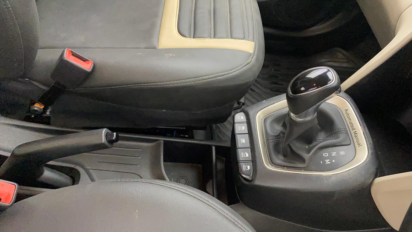 2018 Hyundai NEW SANTRO SPORTZ AMT, Petrol, Automatic, 33,260 km, Gear Lever