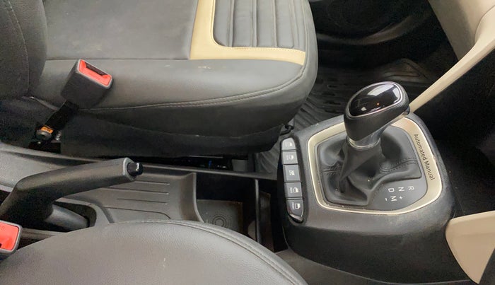 2018 Hyundai NEW SANTRO SPORTZ AMT, Petrol, Automatic, 33,260 km, Gear Lever