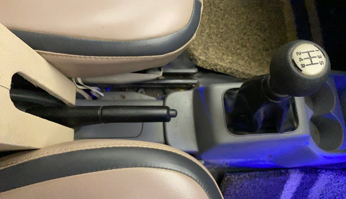 2013 Maruti Alto K10 VXI, CNG, Manual, 55,578 km, Gear Lever