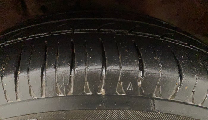2013 Maruti Alto K10 VXI, CNG, Manual, 55,578 km, Right Front Tyre Tread