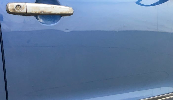 2016 Maruti Baleno DELTA PETROL 1.2, Petrol, Manual, 1,00,505 km, Driver-side door - Slightly dented
