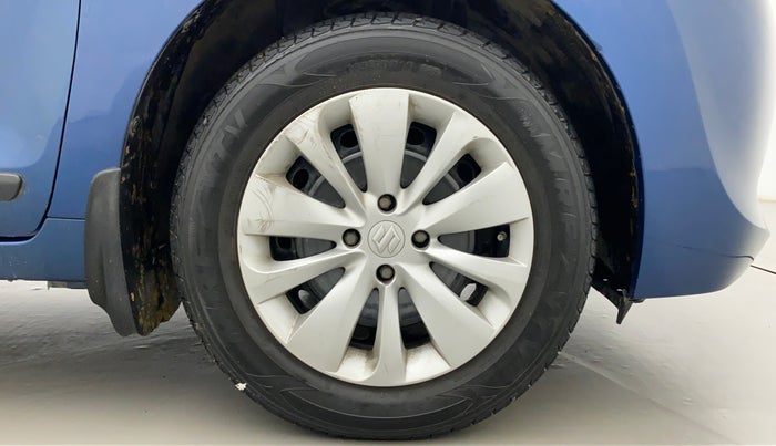 2016 Maruti Baleno DELTA PETROL 1.2, Petrol, Manual, 1,00,505 km, Right Front Wheel