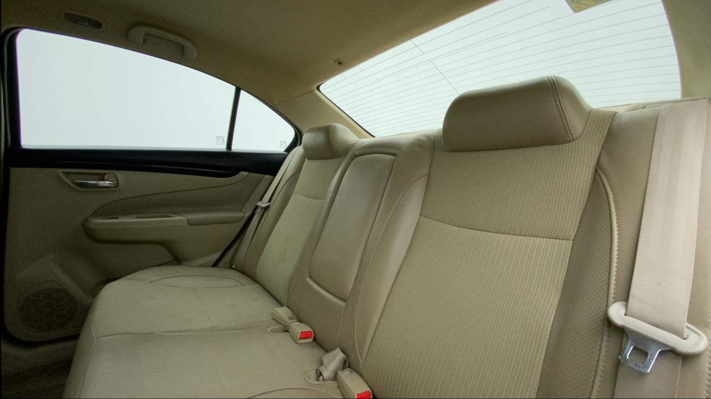 2016 Maruti Ciaz ZXI, Petrol, Manual, 63,300 km, Right Side Rear Door Cabin