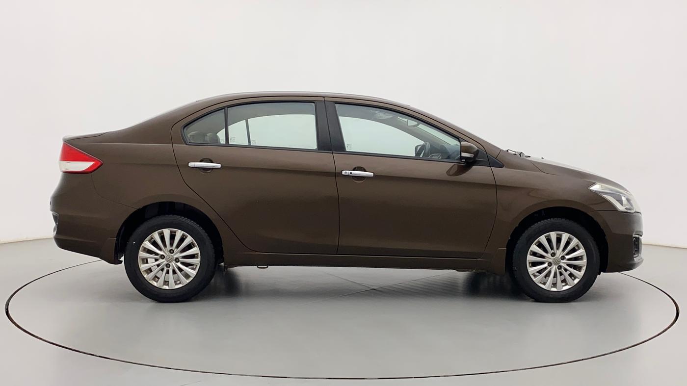 2016 Maruti Ciaz ZXI, Petrol, Manual, 63,300 km, Right Side View