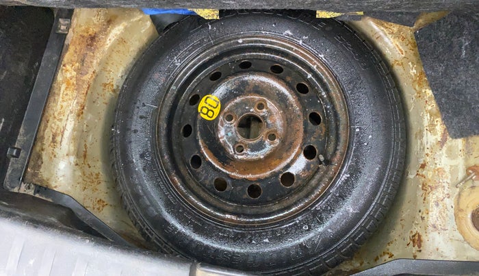 2016 Maruti Swift ZDI, Diesel, Manual, 1,37,997 km, Spare Tyre