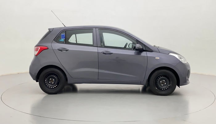 2017 Hyundai Grand i10 magna 1.2 crdi, Diesel, Manual, 68,364 km, Right Side View