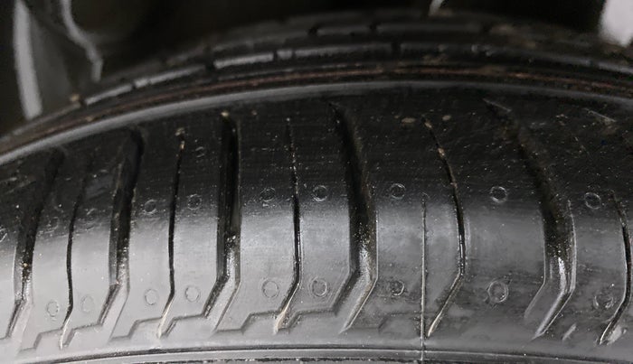 2020 Volkswagen Polo GT TSI AT 1.0, Petrol, Automatic, 29,210 km, Right Rear Tyre Tread