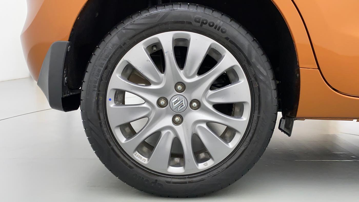 2018 Maruti Baleno ZETA 1.2 K12, Petrol, Manual, 42,273 km, Right Rear Wheel