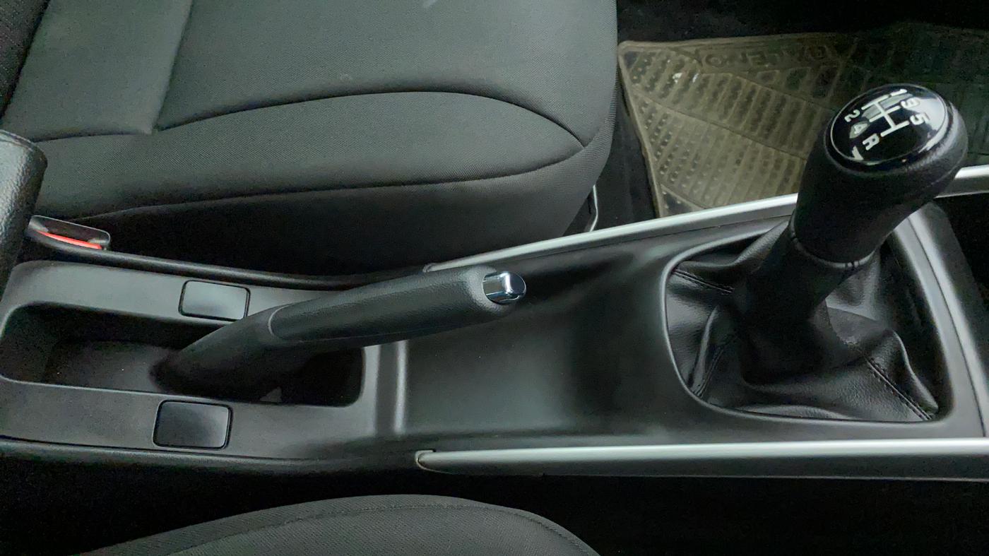 2018 Maruti Baleno ZETA 1.2 K12, Petrol, Manual, 42,273 km, Gear Lever