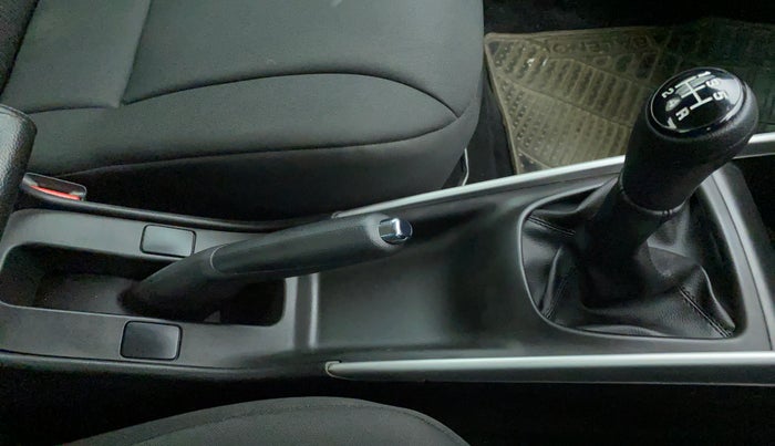 2018 Maruti Baleno ZETA 1.2 K12, Petrol, Manual, 42,273 km, Gear Lever