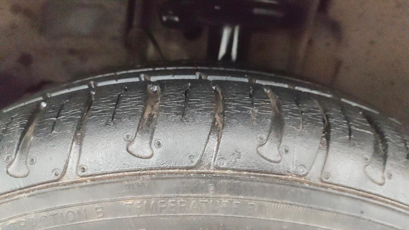 2019 Tata Tiago XZ PETROL, Petrol, Manual, 26,370 km, Left Front Tyre Tread