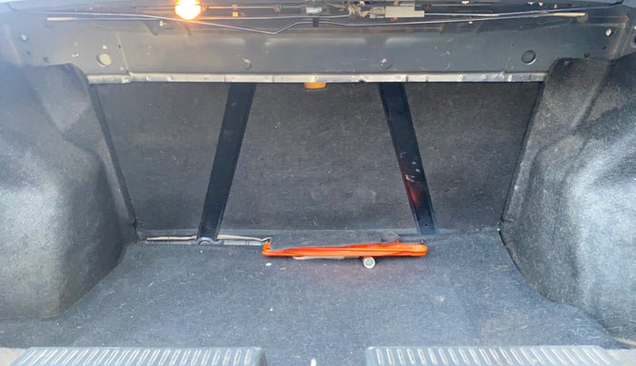 2018 Maruti Dzire ZXI PLUS AMT, Petrol, Automatic, 1,04,916 km, Boot Inside