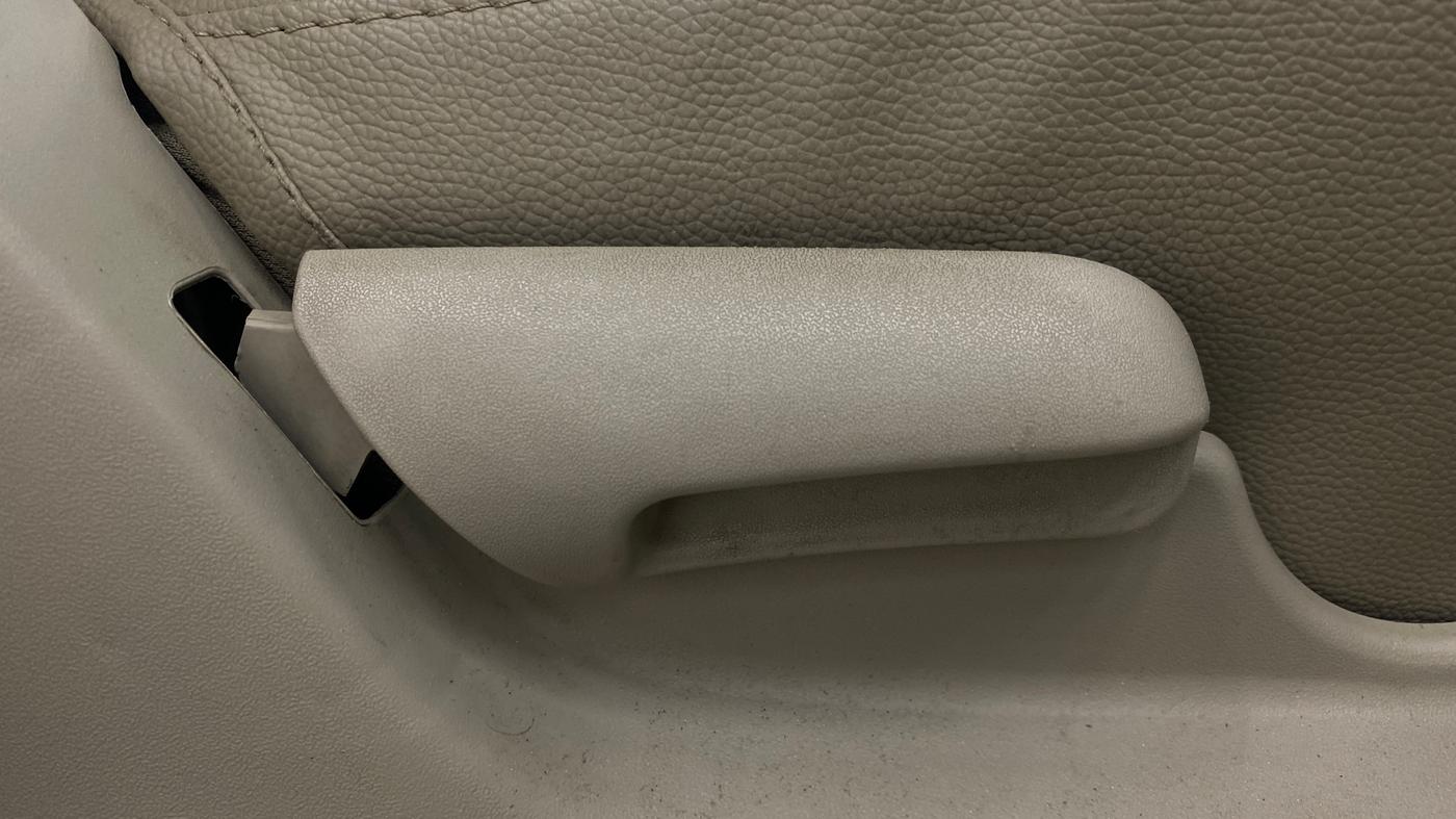 2019 Maruti Celerio VXI, Petrol, Manual, 34,541 km, Driver Side Adjustment Panel