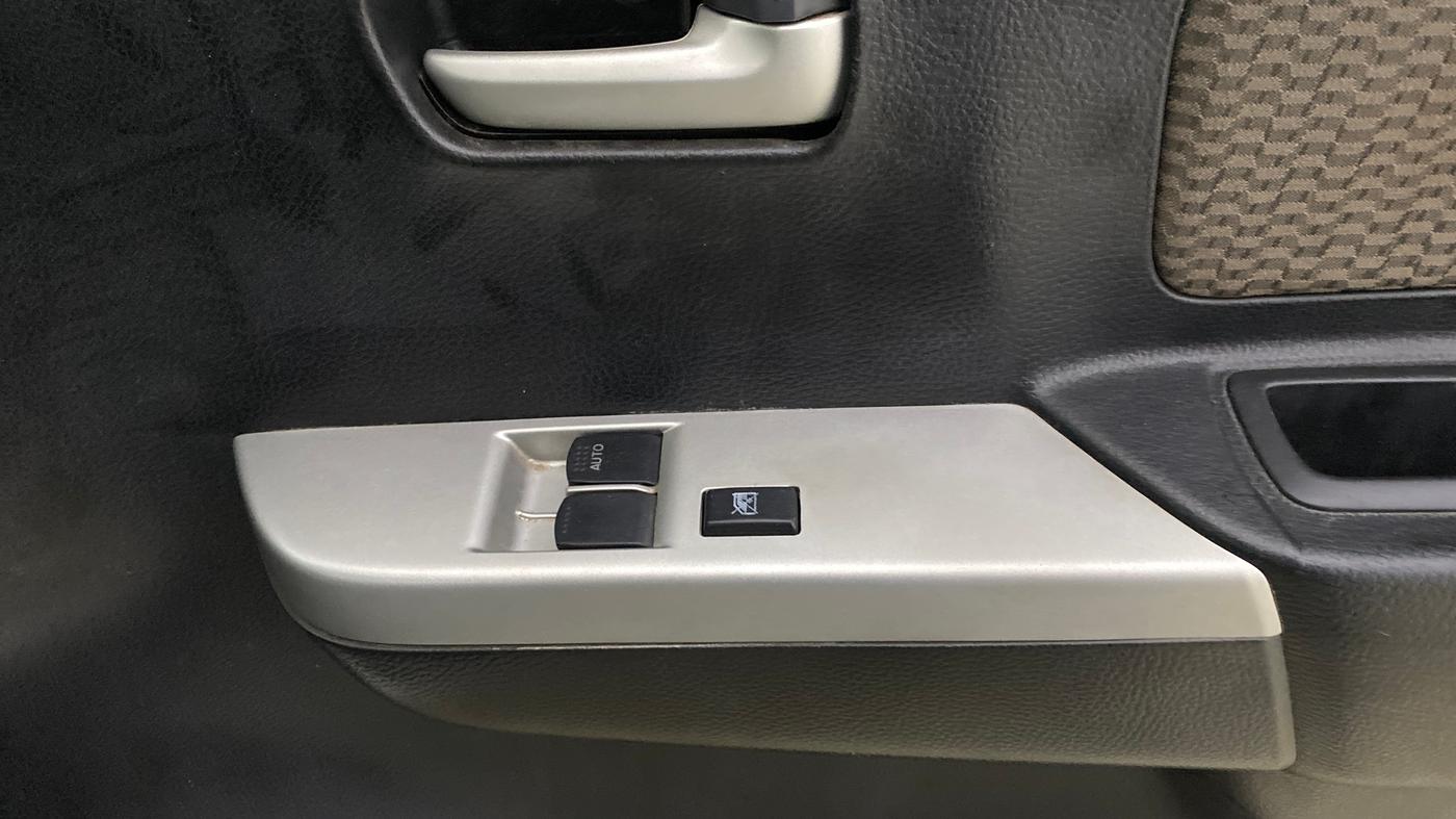 2014 Maruti Wagon R 1.0 LXI CNG, CNG, Manual, 34,754 km, Driver Side Door Panels Control