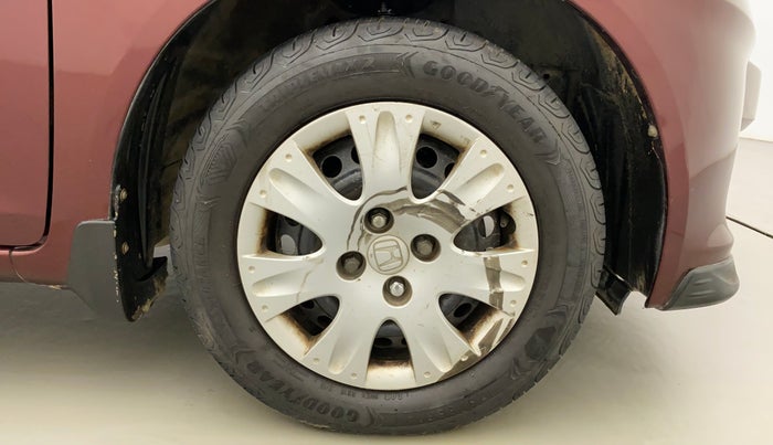 2015 Honda Amaze 1.2L I-VTEC S, Petrol, Manual, 81,212 km, Right Front Wheel