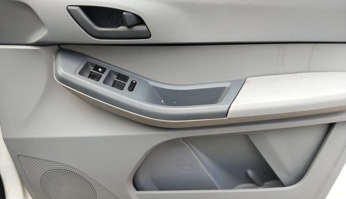 2022 Tata TIGOR XM PETROL, Petrol, Manual, 35,503 km, Driver Side Door Panels Control