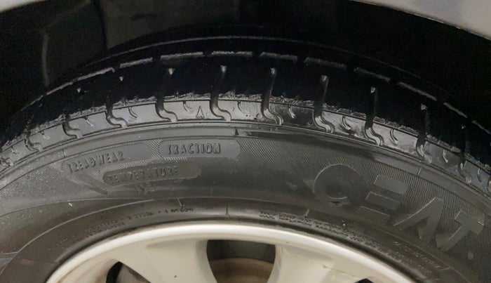 2016 Hyundai Grand i10 ASTA AT 1.2 KAPPA VTVT, Petrol, Automatic, 66,660 km, Left Front Tyre Tread