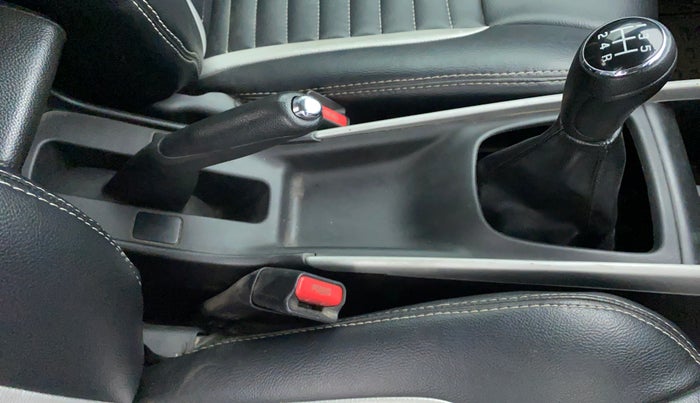 2018 Maruti Baleno DELTA DDIS 190, Diesel, Manual, 76,007 km, Gear Lever