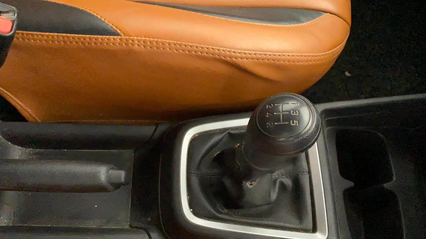 2023 Maruti Swift LXI, Petrol, Manual, 36,937 km, Gear Lever