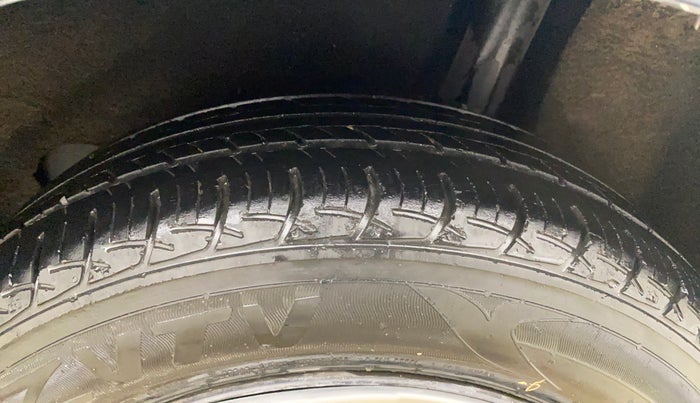 2017 Maruti Baleno DELTA PETROL 1.2, Petrol, Manual, 45,692 km, Left Rear Tyre Tread