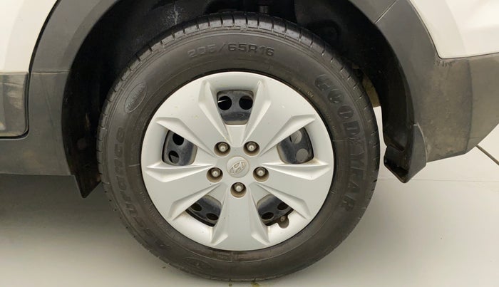 2017 Hyundai Creta E PLUS 1.6 PETROL, Petrol, Manual, 25,467 km, Left Rear Wheel