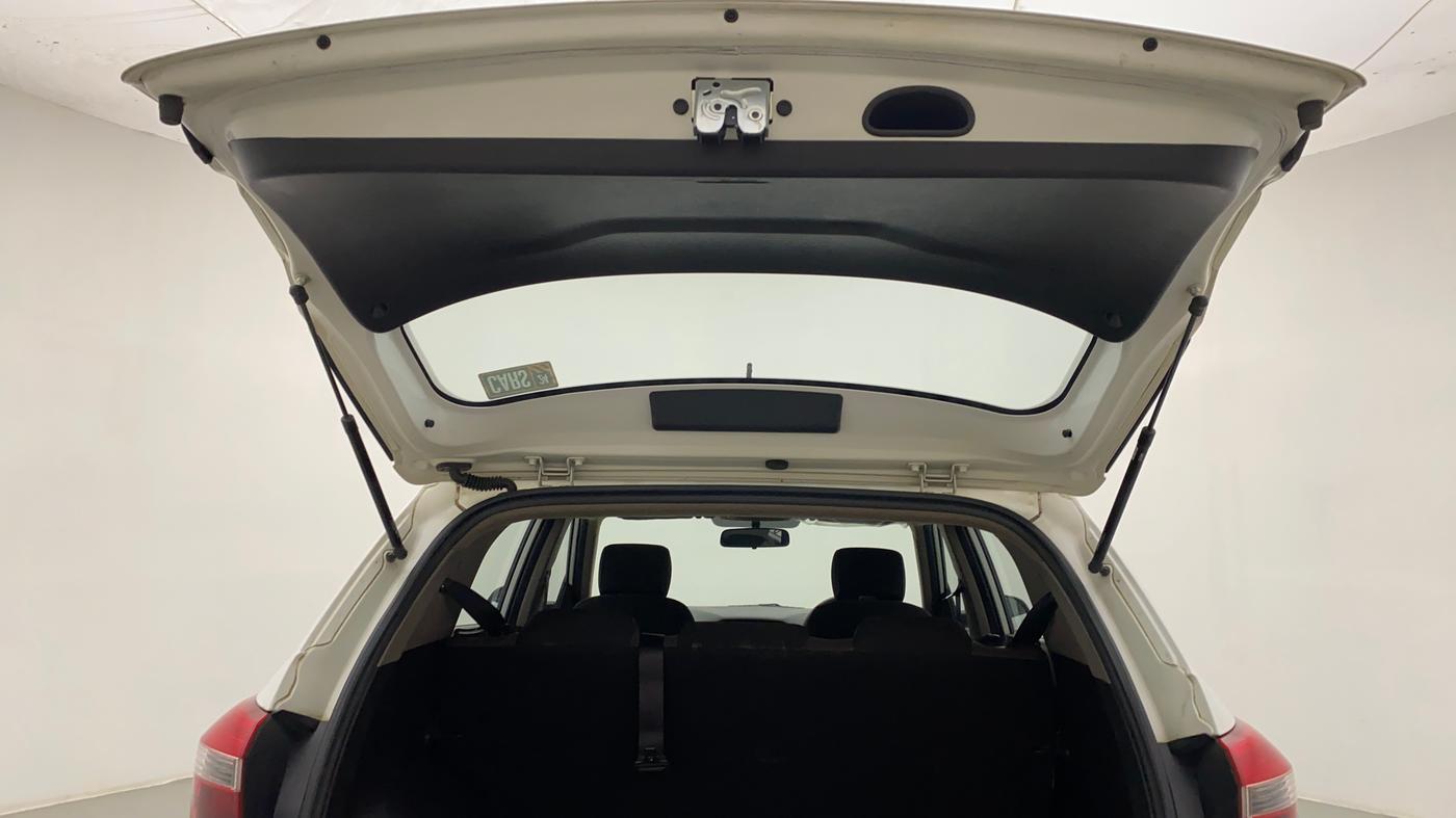 2017 Hyundai Creta E PLUS 1.6 PETROL, Petrol, Manual, 25,467 km, Boot Door Open